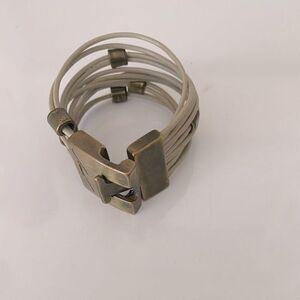 Lasso Leather Boho Bracelet - 7 inch taupe with bronze detail , interlocking
